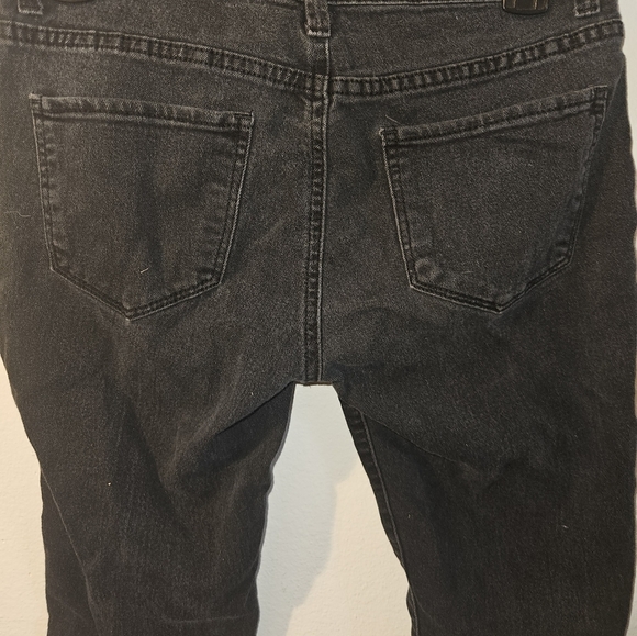 Forever 21 Womans Black Bermuda Shorts Size 27 - Picture 7 of 10